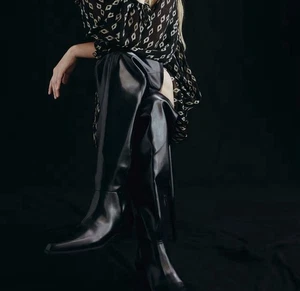 Schwarze Overknee-Stiefel Damengröße 8 von H&M. Ausverkauft. Neu mit Etikett - Bild 1 von 6