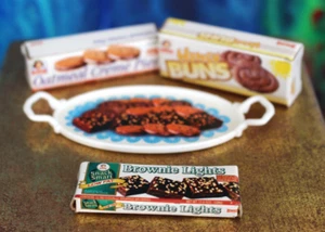 4pc set Little Debbie snack Pastries miniature Barbie Tray Diorama 1:6 scale - Picture 1 of 4