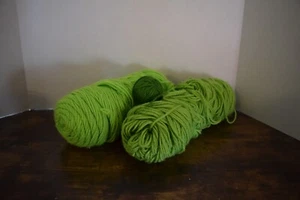 Acrylic Lot Worsted Weight SZ 4 Green Grinch Beetlejuice Lime Kermit Tropical - Picture 1 of 1