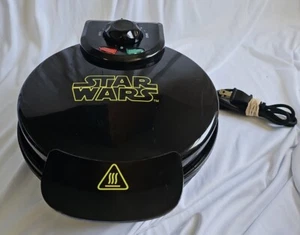 Star Wars Sith Lord Darth Vader Nonstick Waffle Maker new without box - Picture 1 of 5
