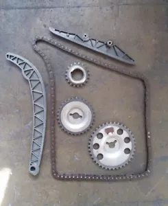 KIT DISTRIBUZIONE LADA NIVA 1.7 CATENA SINGOLA 21214 2004> ORIGINALE . - Picture 1 of 6
