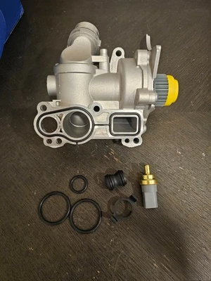 Bomba de agua motor eléctrico compatible con Audi A3 A4 A5 A6 Q3 Q5 2008-2016. #2 Foto 1 de 4