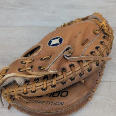 Vintage Spalding Catchers Mitt TFC-100 Competition 42-441 Brown RHT Baseball  - Image 1 of 4