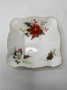Vintage Royal Albert Bone China Dish 1976 Poinsettia Trinket Dish 4.5x4.5” - Picture 1 of 6