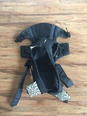 Baby Carrier Preowned. Great Condition Black - Image 1 of 2
