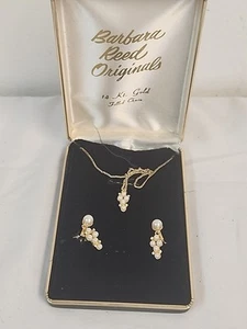 JUEGO DE PENDIENTES Y COLLAR Barbara Reed vintage de 14 kg en caja original - Imagen 1 de 6