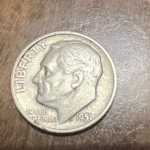 Key Date 1951-S 10C Roosevelt Dime Actual Coin Look @ My Store For More Dimes - Picture 1 of 1