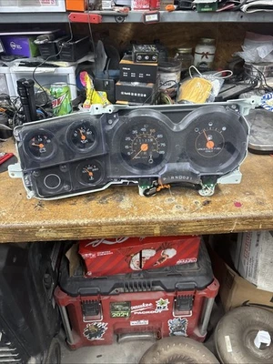 73 79 81 82 87 Chevrolet Gmc K5 K10 C10 K30 C30 Speedometer Gauge Square Body - Image 1 of 4