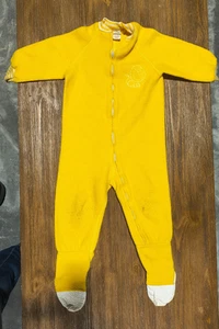 Teddy Bears Yellow Bodysuit Embroidered Lion Pajamas Newborn Size 4 - Picture 1 of 6