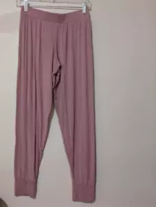 Soft Pink Lounge Pants Nordstrom Worn by Bitsie Tulloch Superman & Lois TV - Picture 1 of 9