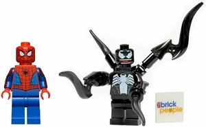 LEGO Superheroes: Spiderman and Venom Minifigures with Red LEGO Cape - Picture 1 of 5