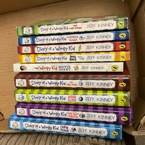 Diary of a Wimpy Kid Books Set (9 books) - Great Condition - Picture 1 of 11