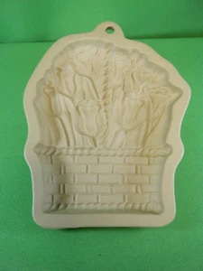 NEW Vtg 1997 Wilton FLOWER BASKET Stoneware 6x5 Floral COOKIE MOLD Paper Art - Picture 1 of 3
