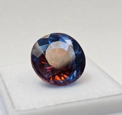 Natural Bi-Colour Pitambari Sapphire 13-14Ct Round Cut Loose Gemstone - Image 1 of 4