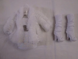 Natasha Zima Rainbow Shadow High Doll Outfit White Faux Fur Coat Boots Skirt Top - Picture 1 of 3