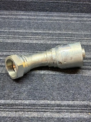 Parker 13777-24-24 Hydraulic 45° Elbow Female Swivel 1-1/2" JIC 37 Thread x Hose - Image 1 of 4