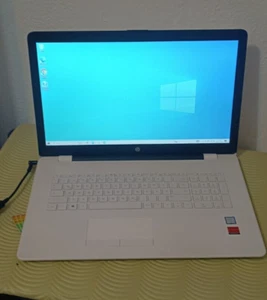 HP pavilion 17-BS033ng 8gb 128gb NVM i3-6005u AMD RADEON R5 2GB 17,3" 1600X900 - Foto 1 di 10