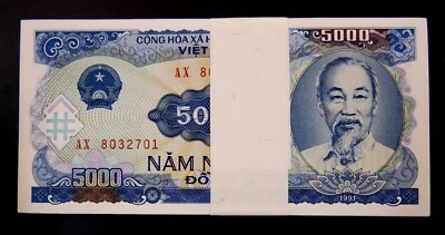 Vietnam 1991, Bundle of 5,000 Dong x 100 notes UNC - Image 1 of 2