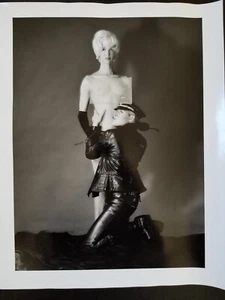 Original Rare 1994 Gelatin-Silver Glamor/Fetish Photograph by Susumo Sato Signed - Picture 1 of 6