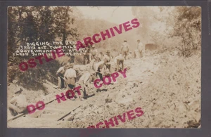 Waukon Junction IOWA RPPC 1916 SCAVO TRENO ferrovia ALLUVIONE nr Harpers Ferry - Foto 1 di 4