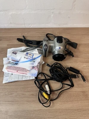 Minolta Dimage Z5 5.0mp 12x 35-420mm Optical  Zoom Boxed  - Image 1 of 4