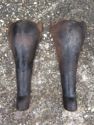Set of 2 Vintage Cast Iron Decorative Legs Stove Furniture Bath Tub Feet Metal Cover