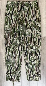 VINTAGE DUCKS UNLIMITED CAMOUFLAGE RATTLERS MENS PANTS SMALL LONG MADE IN USA - Picture 1 of 13