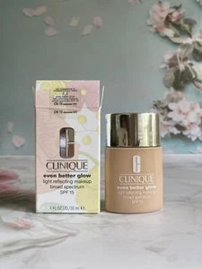 Clinique Even Better Glow Light Reflecting Makeup CN10 ALABASTER 1.0oz/30ml, NIB - Picture 1 of 3