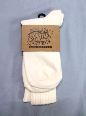 NWT BEN BERGER Women's CHENILLE MYSTIQUE NATURALS Ivory BOOT SOCKS Sz 9-11 - Image 1 of 4