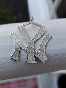 Vintage 96 New York Yankees Sterling Silver925 Charm Pendant Lic Michael Anthony - Picture 1 of 12
