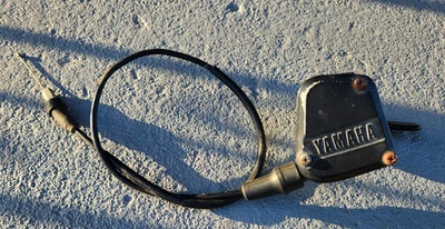 1987 Yamaha Champ 100 YFM100 Moto 4 Throttle Lever Assembly w/ Cable Used Foto 1 de 4