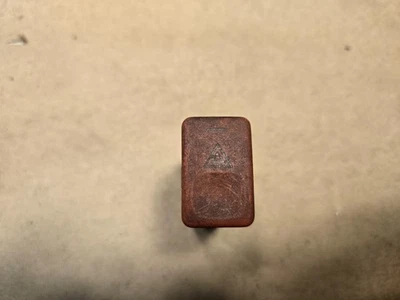 Interruptor de luz de peligro Land Rover Range Rover P38 AMR2691 Foto 1 de 4