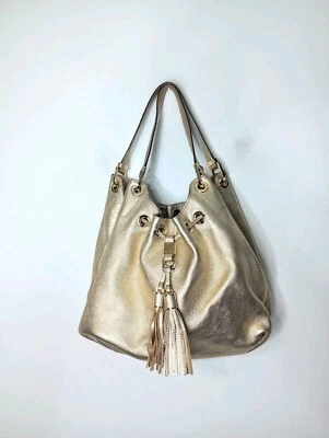 Bolsa Michael Kors Camden borla couro pebbled dourado - Imagem 1 de 4