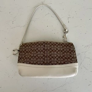 Coach Signature Canvas und weiße Handgelenktasche Handtasche ﻿ - Bild 1 von 7