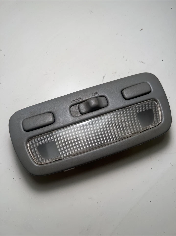 Toyota Paseo 1992-1995 OEM techo cúpula central delantera mapa luz gris Foto 1 de 4