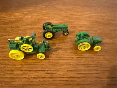 Vintage 1970s Ertl John Deere Set of 5 Metal Die-Cast Miniature Toy Tractor - Image 1 of 4