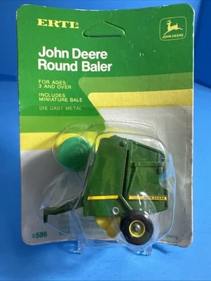 Vintage Brand New Ertl 1/64 John Deere Round Baler, Stk# 586 Die Cast (TB) - Image 1 of 4