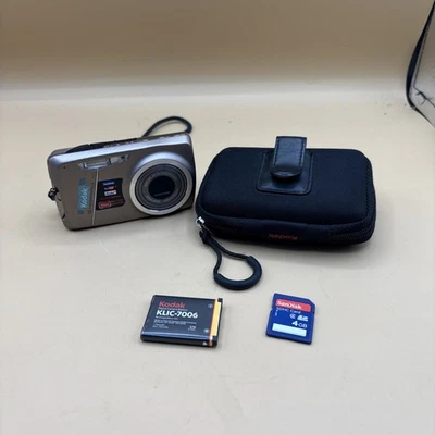 Kodak EasyShare M550 12MP Digital Camera w/ Battery/Tested Works - Image 1 of 4