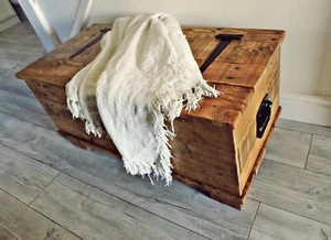 Coffee Table,Wood Medium Trunk and Storage, Recycled Pallet Wood, Rustic Style - Picture 1 of 3