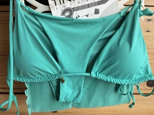 NWT | TiniBikini 3 Piece Bikini Set Cheeky Sea Green SM - Picture 1 of 13