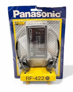 VINTAGE PANASONIC RF-422 FM AM WALKMAN NEW IN ORIGINAL PACKAGING WITH HEADPHONES - Picture 1 of 2