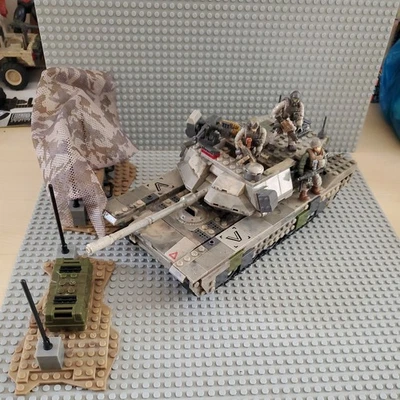 Mega Bloks Call of Duty Heavy Armor Outpost Set 06822 .  92 % Conplete. - Image 1 of 4