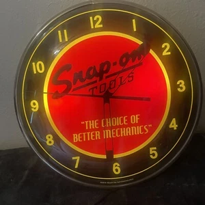 Snap On Tools Retro Light up Wall Clock EXCELLENT Advertise 15" Logo Round Sign - Picture 1 of 14