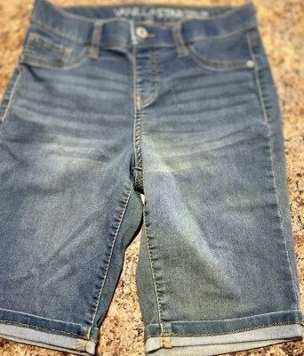 Women’s Vanilla Star Bermuda Shorts Size 3 - Image 1 of 3