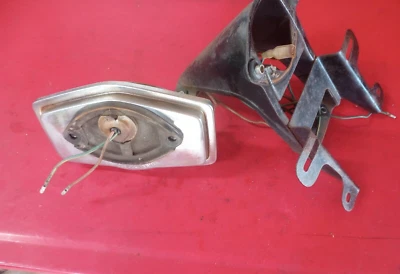 74-76 HONDA CB CL360 LANTERNA TRASEIRA SUPORTE DE LUZ DE FREIO TRASEIRA CL175 CB200 - Imagem 1 de 4