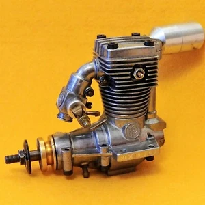 Hirtemberger HP 49 FT four stroke model engine - Foto 1 di 3