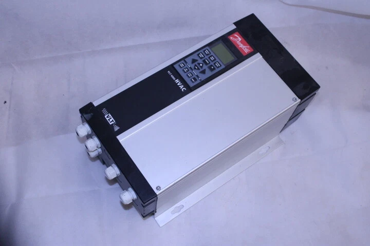 Danfoss Frequenzumrichter VLT 6000 HVAC - Bild 1 von 4