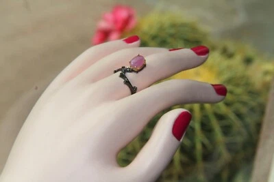 Anillo de turmalina rosa cabujón de plata de ley rodio Foto 1 de 4