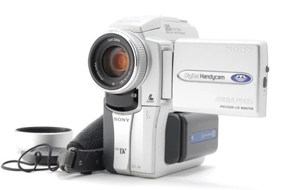 [ MINT ] Sony Handycam DCR-PC110 NTSC Mini DV Camcorder Nightshot From JAPAN - Image 1 of 4