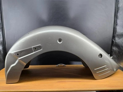 02-09 Honda VTX1300 VTX1800 Rear Fender NOS Silver 80110-MEA-670ZG New - Image 1 of 4
